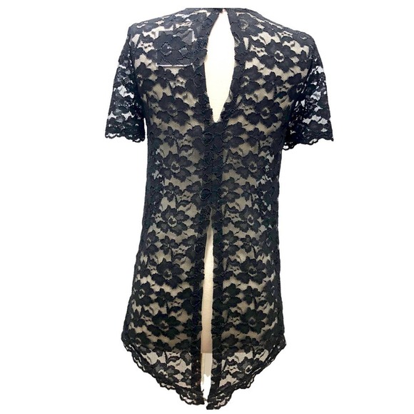 The Perfext Lela Sheer Floral Lace Top Keyhole Slit Back Black Medium NWT - Picture 7 of 12